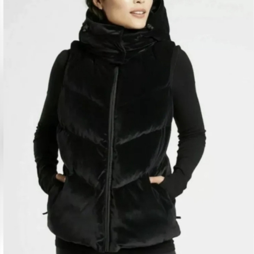Athleta Lofty Velvet Down Vest Size XS